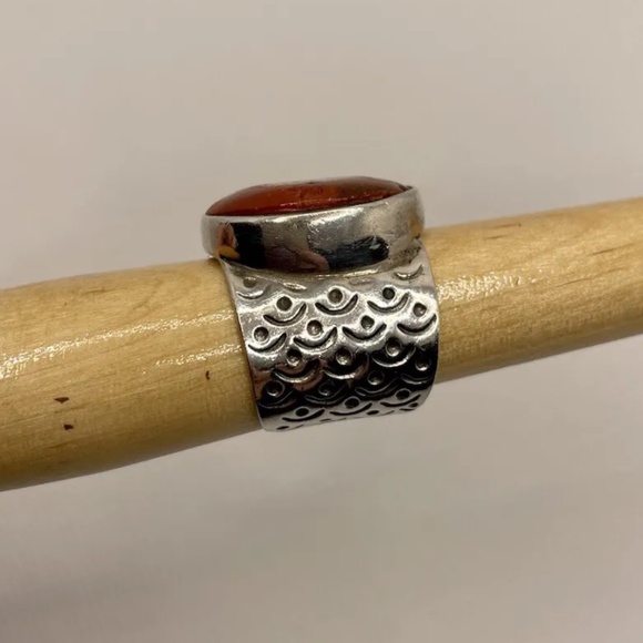 Large Sterling Silver Genuine Coral Ring with Scales Design Sz 6 - Picture 3 of 5